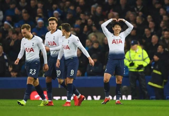  热刺惨败曼城，孙兴慜状态持续低迷  